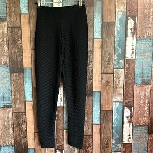 Small black stretchy tick tok leggings